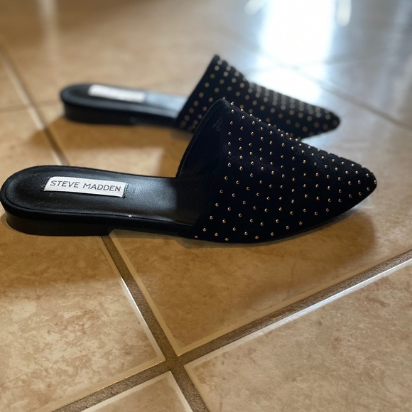 Steve Madden slip ons - Picture 3 of 6